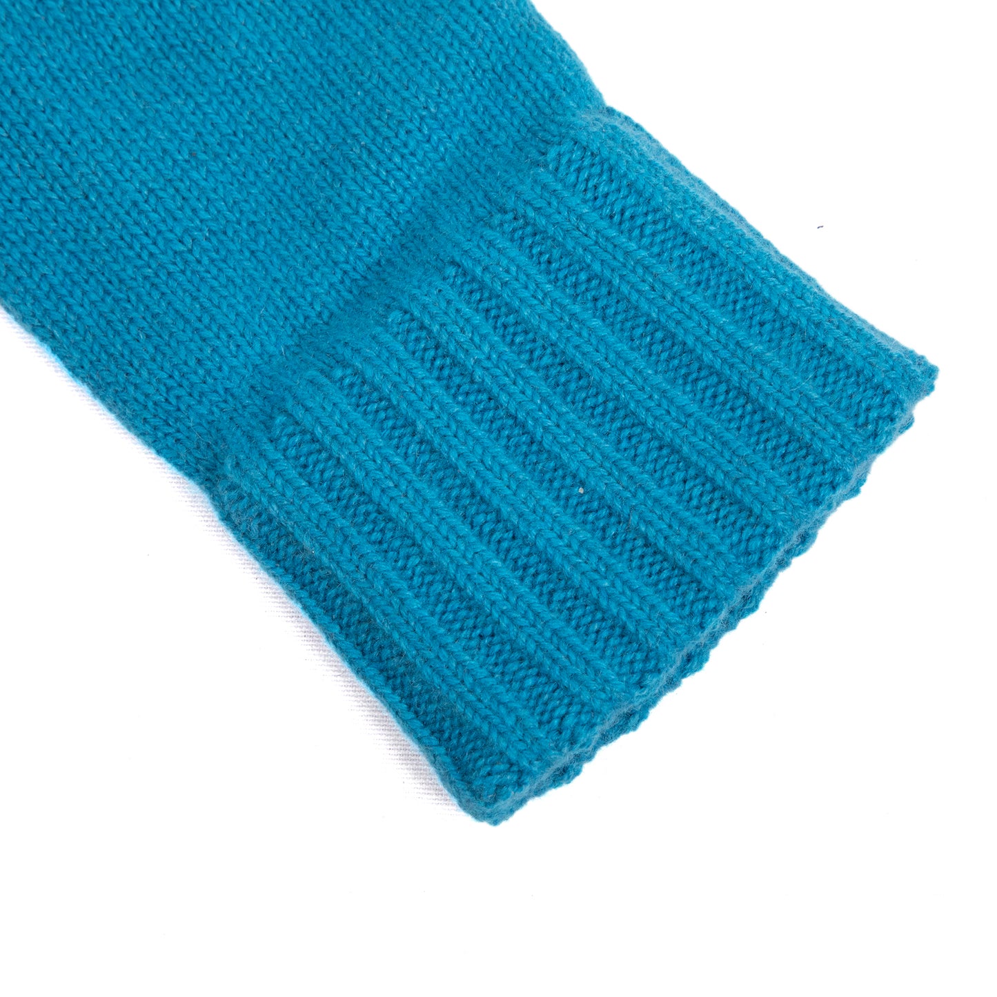 Men's natural pink cashmere gloves with side opening and chrome-free leather piping