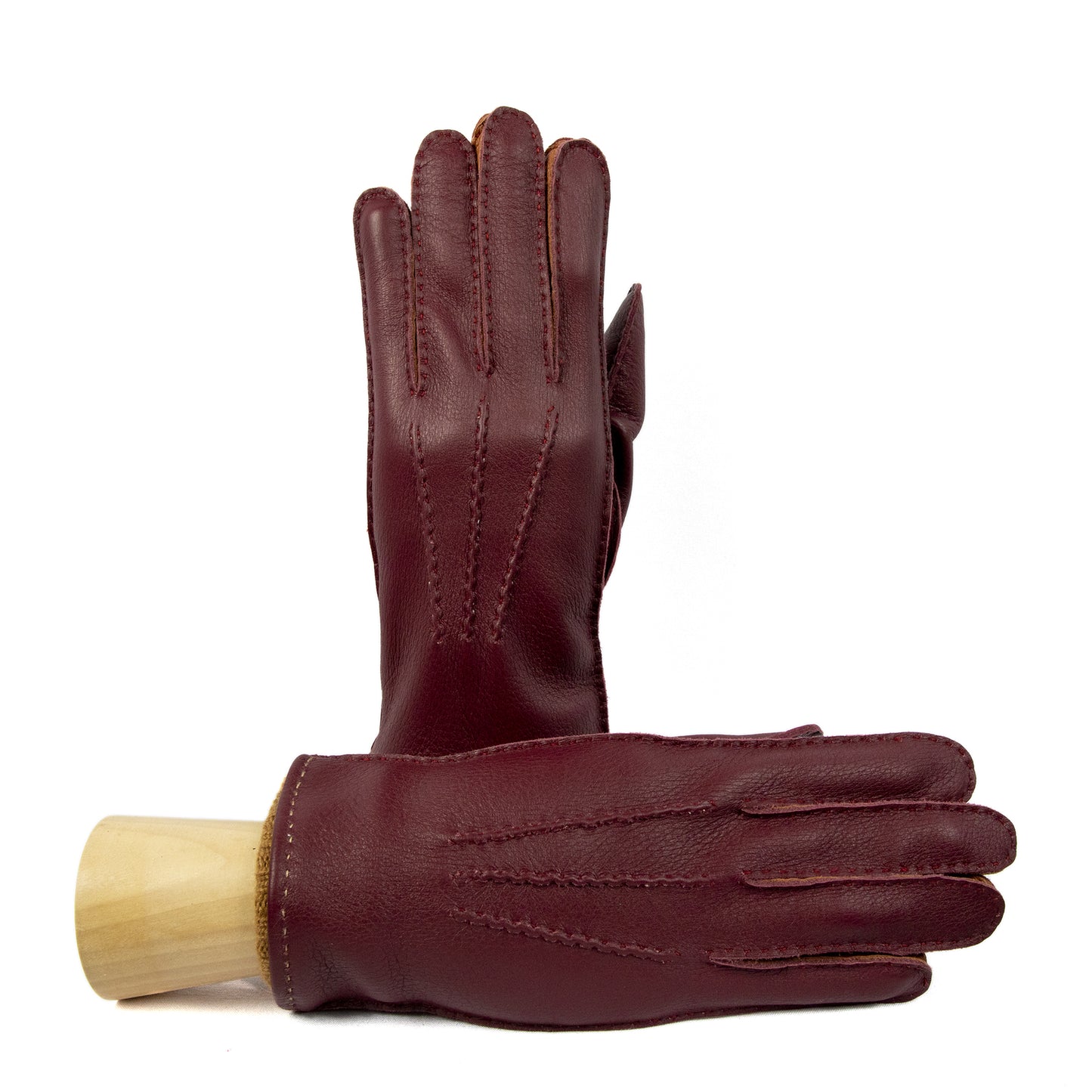 O Pazzariello: handcrafted deerskin gloves
