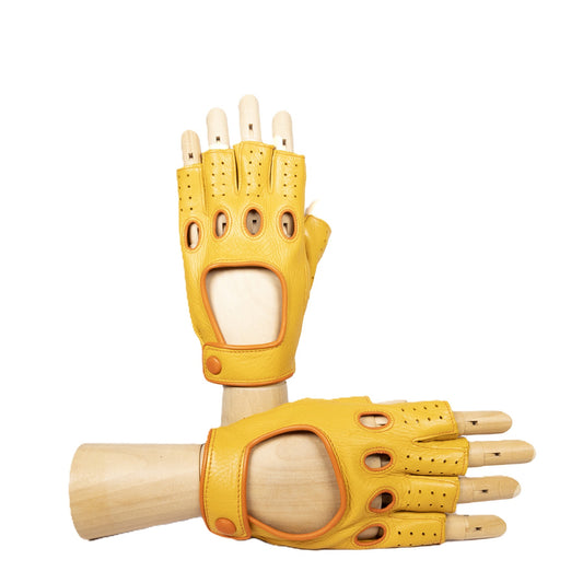 Men's yellow deerskin driving gloves featuring snap closure and contrast detailing, showcasing Italian craftsmanship and style.