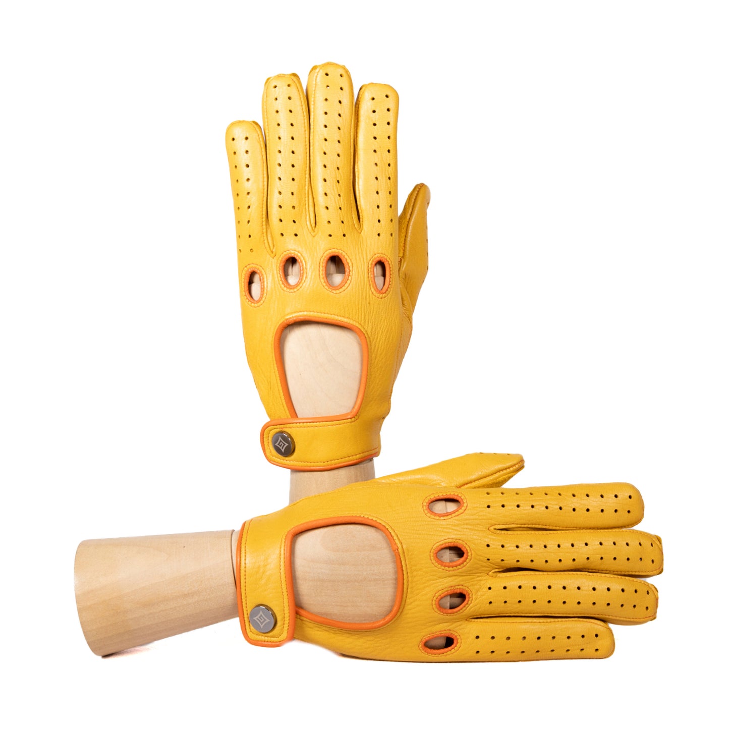 Men's deerskin driving gloves with snap closure and contrast color details