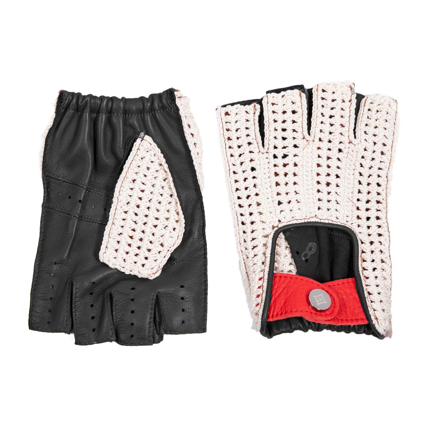 Guanti da uomo da guida mezze dita colore cognac con dorso in crochet e cinturino in pelle di cervo rossa