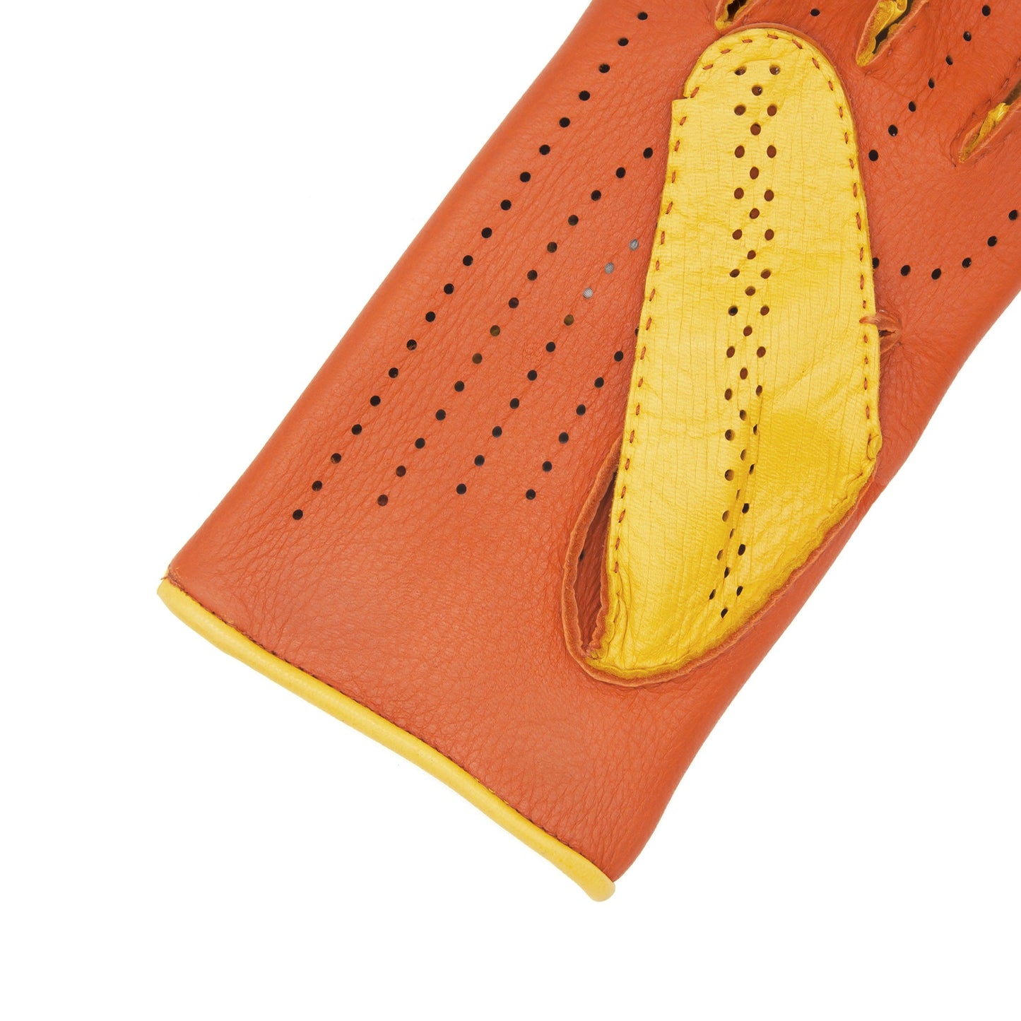 Bespoke Pulcinella: handcrafted bicolor deerskin gloves