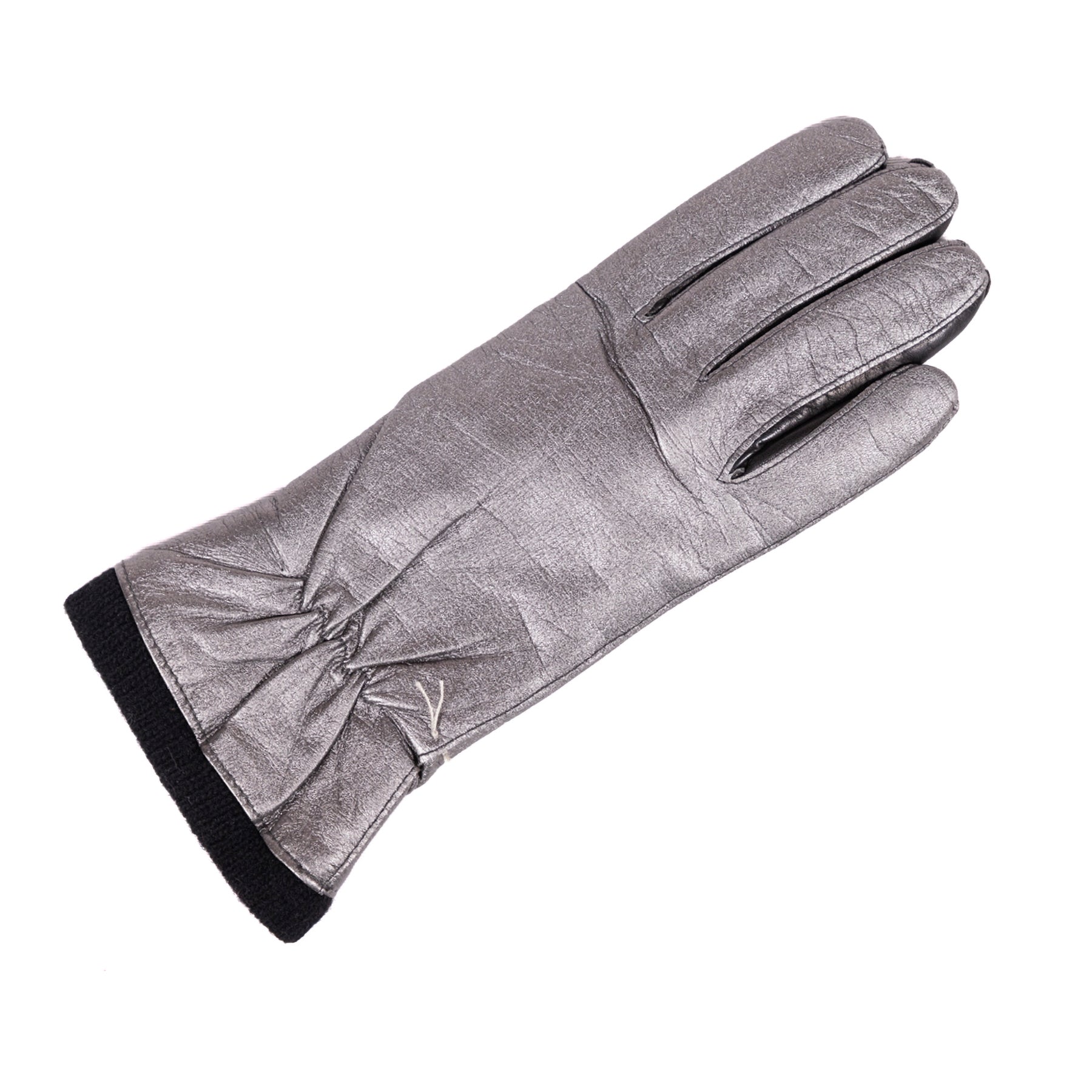 Ladies' metallic leather gloves featuring a soft wool lining, showcasing elegant design and Italian craftsmanship.