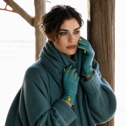 Guanti da donna in pelle nappa colore teal con bottone e foderati cashmere