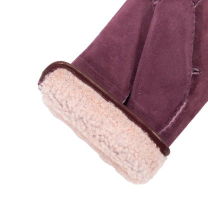 Men's curly lambskin gloves with leather piped edge and side opening