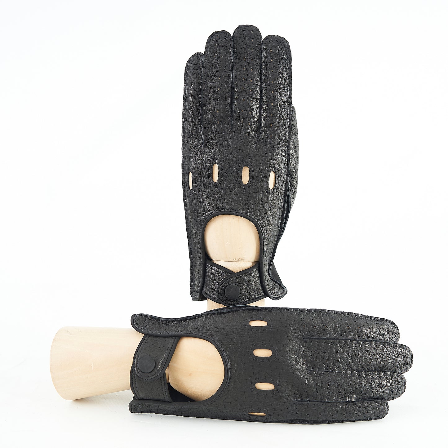 Men's unlined black peccary leather driving gloves with suede palm and button closure