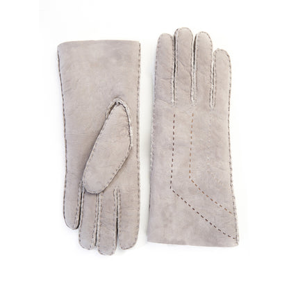 Women's lambskin gloves with hand stitched details on top color pearl grey
